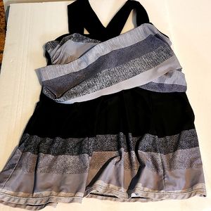 Woman's tankini top size XXL very. good tradition Cricross back.